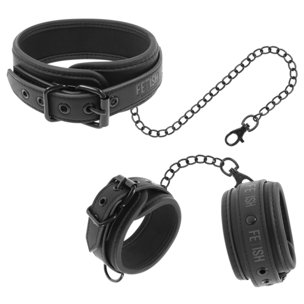 Set de esposas y collar Fetish Submissive con barra de inmovilización y cadenas
