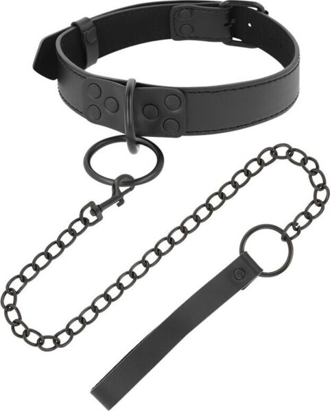 Collar con cadena Darkness, negro, con la cadena enganchada al aro del collar