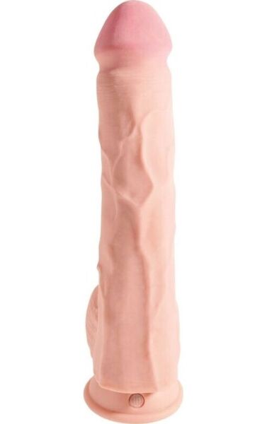 Dildo King Cock Plus de Pipedream, de triple densidad y con testículos