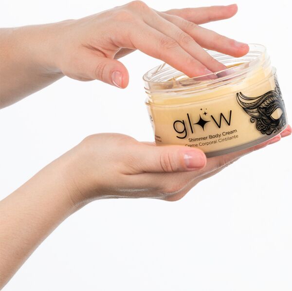 Bote de la crema corporal Orgie Glow Shimmer Body Cream de 250 ml