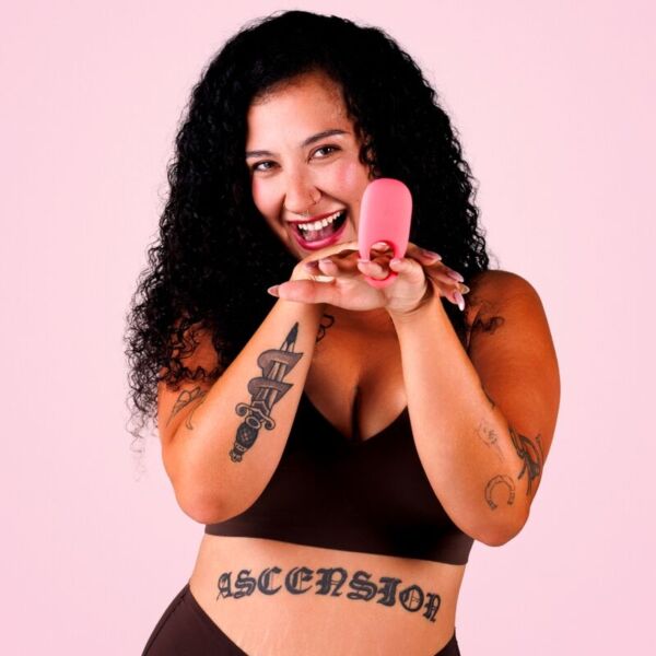 Anillo vibrador para el pene Je Joue ILY, de silicona