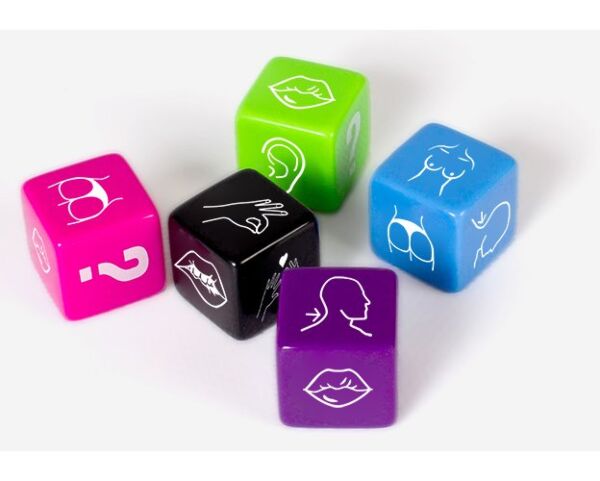Juego de dados eróticos Secret Play Party Play, con su dado negro y sus cuatro dados de color
