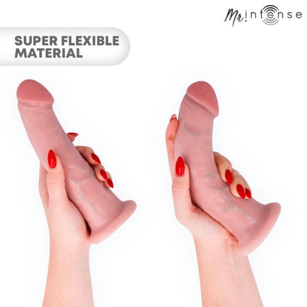 Dildo realista Mr. Intense Terence Medium con ventosa en la base