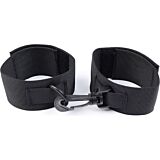 Esposas ajustables Ohmama Fetish de nylon para juegos eróticos